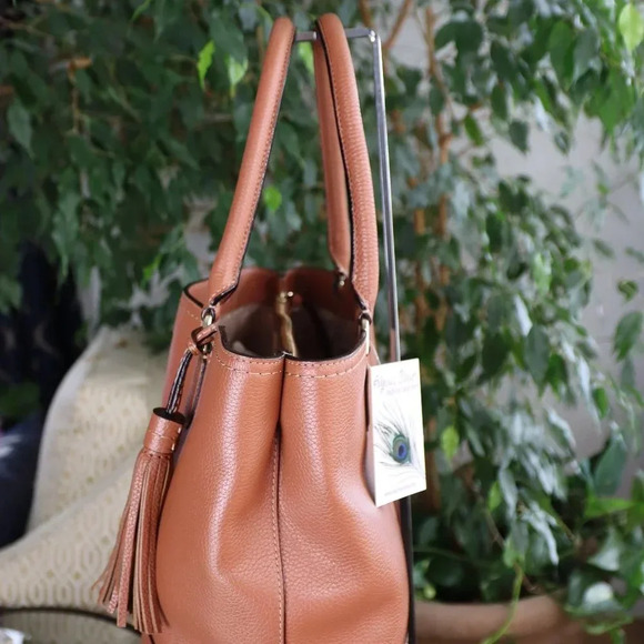 Kate Spade EUC Beautiful Pebble Leather Tote - Picture 2 of 16